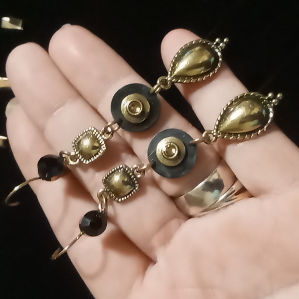 Elegant Gold and Black crystal & accents Dangle Earrings lever back